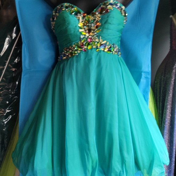 sachin and babi light blue dress La Femme Short Sequin Homecoming Dress